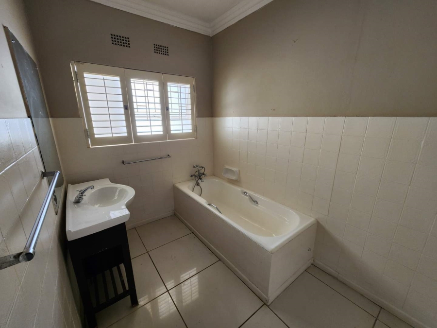 4 Bedroom Property for Sale in Walkerville Gauteng