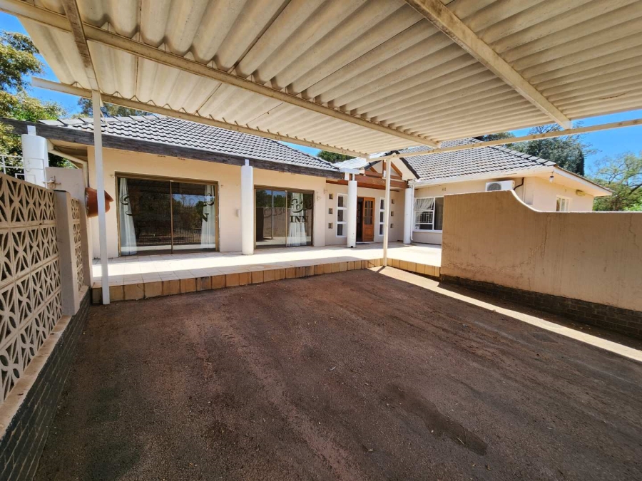 4 Bedroom Property for Sale in Walkerville Gauteng