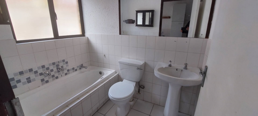 To Let 1 Bedroom Property for Rent in Windsor West Gauteng