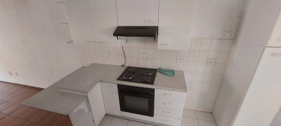 To Let 1 Bedroom Property for Rent in Windsor West Gauteng