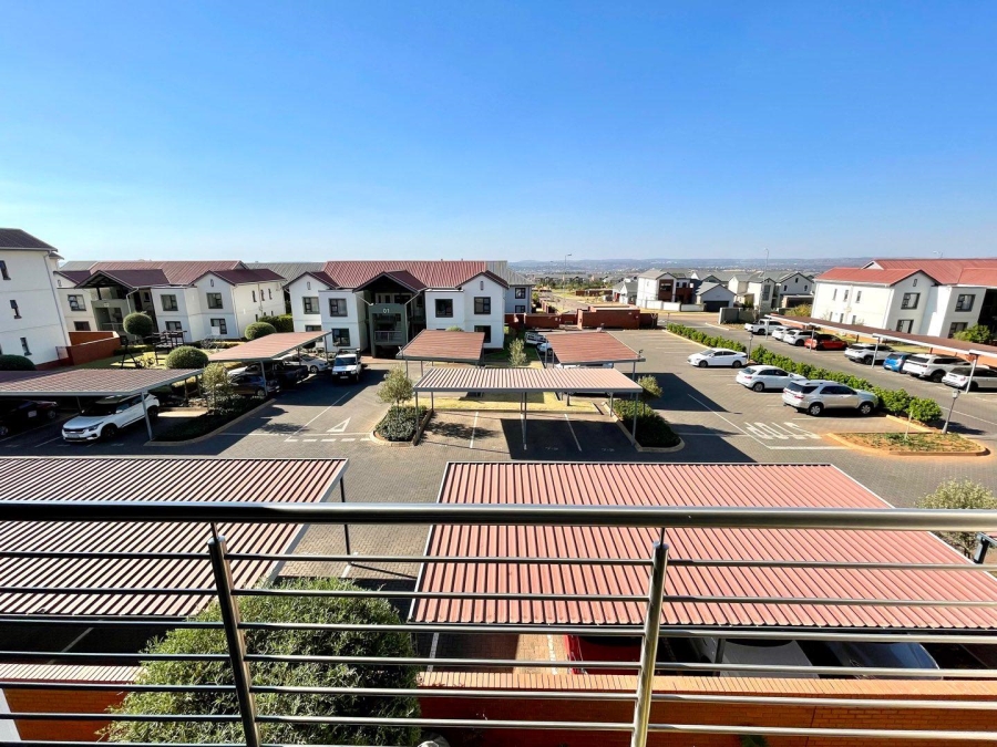 2 Bedroom Property for Sale in Golden Fields Estate Gauteng