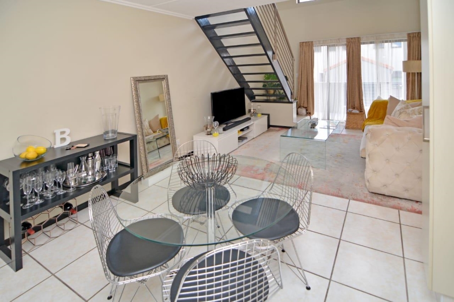 1 Bedroom Property for Sale in Bryanston Gauteng