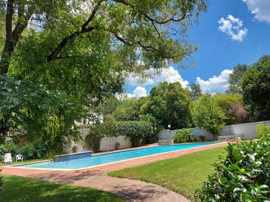 3 Bedroom Property for Sale in Benmore Gardens Gauteng