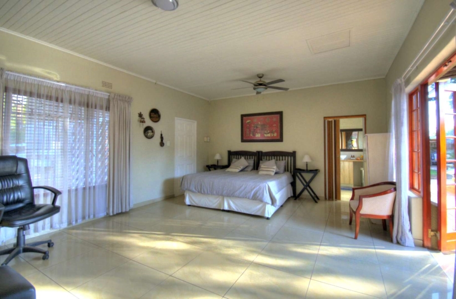 6 Bedroom Property for Sale in Brackenhurst Gauteng