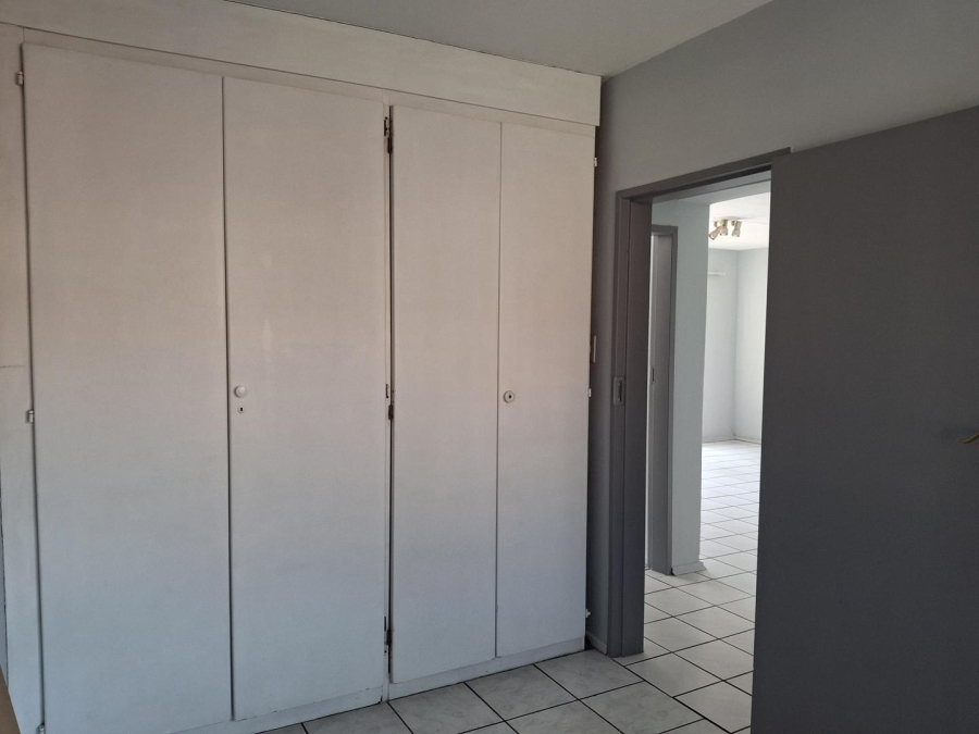 2 Bedroom Property for Sale in Weltevreden Park Gauteng