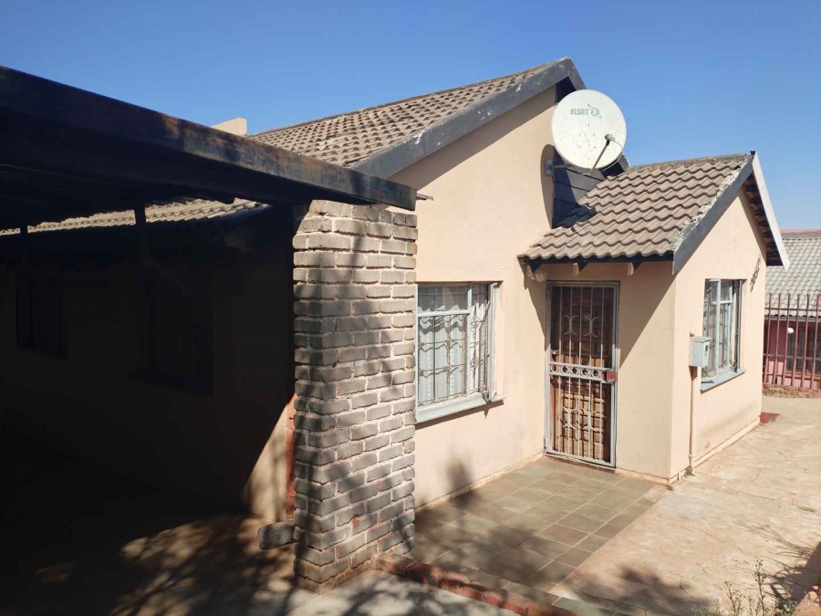 2 Bedroom Property for Sale in Mamelodi Gauteng