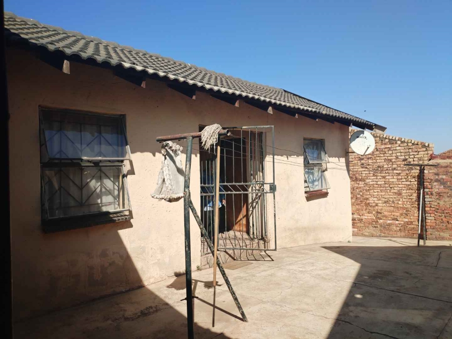 2 Bedroom Property for Sale in Mamelodi Gauteng