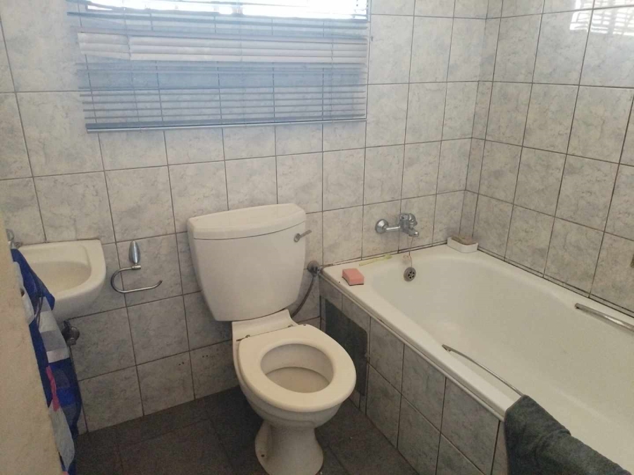 2 Bedroom Property for Sale in Mamelodi Gauteng