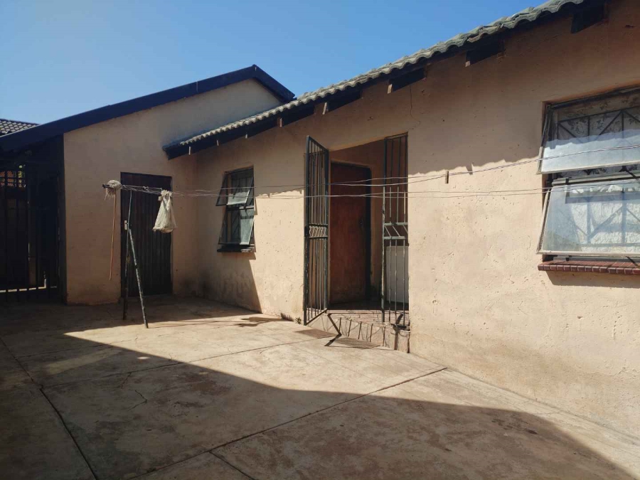 2 Bedroom Property for Sale in Mamelodi Gauteng