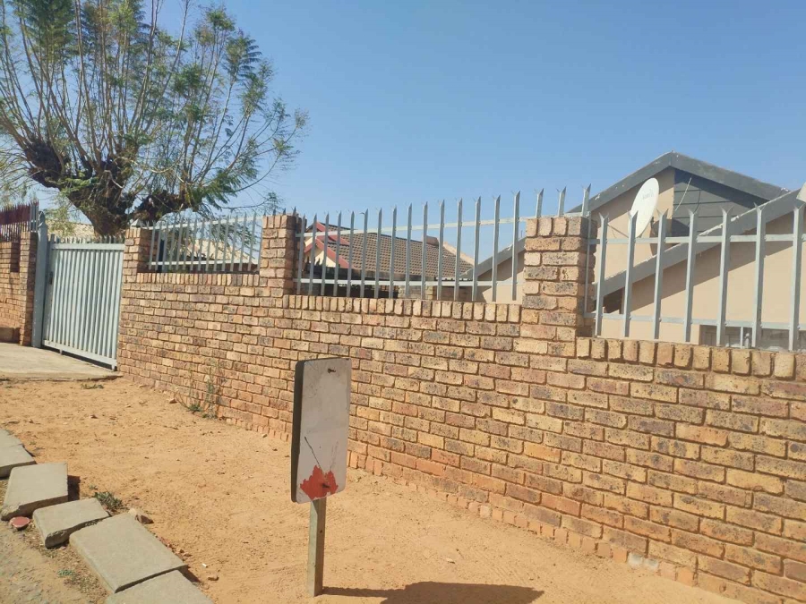 2 Bedroom Property for Sale in Mamelodi Gauteng