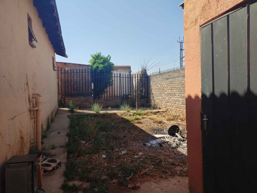 2 Bedroom Property for Sale in Mamelodi Gauteng