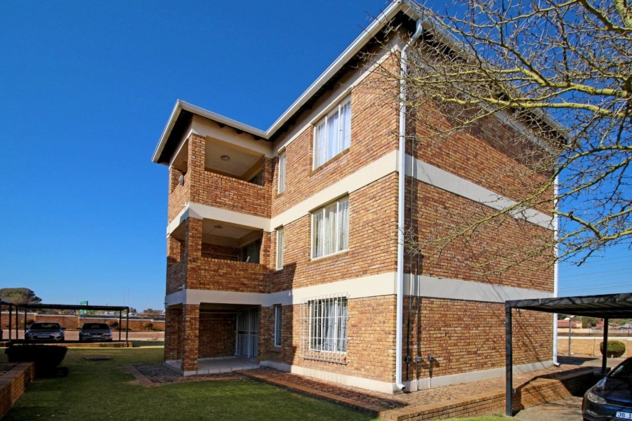 1 Bedroom Property for Sale in Strubensvallei Gauteng