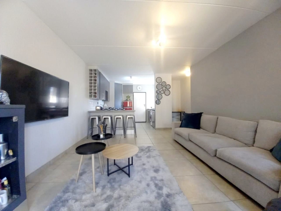 1 Bedroom Property for Sale in Strubensvallei Gauteng