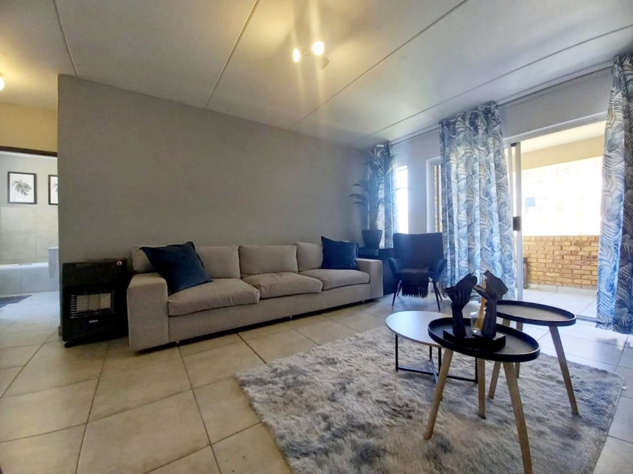 1 Bedroom Property for Sale in Strubensvallei Gauteng