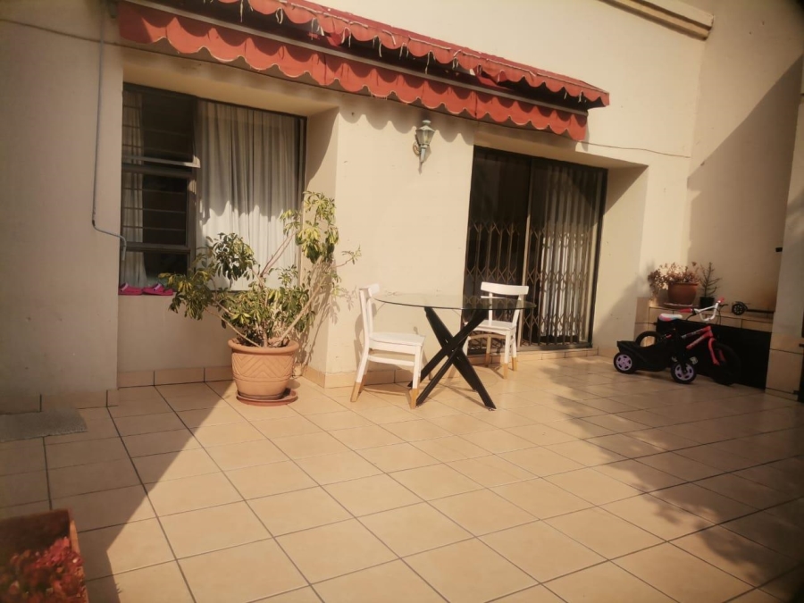 3 Bedroom Property for Sale in Northwold Gauteng