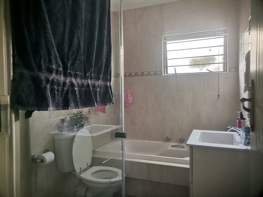 3 Bedroom Property for Sale in Northwold Gauteng