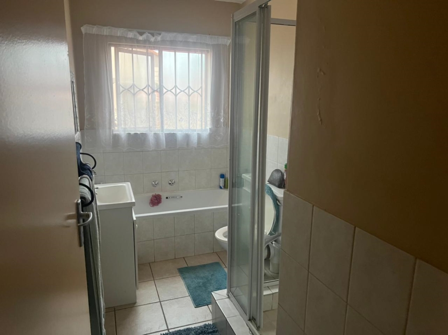 3 Bedroom Property for Sale in Sundowner Gauteng