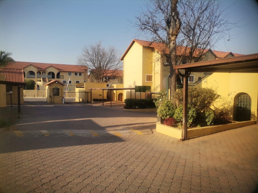 3 Bedroom Property for Sale in Sundowner Gauteng