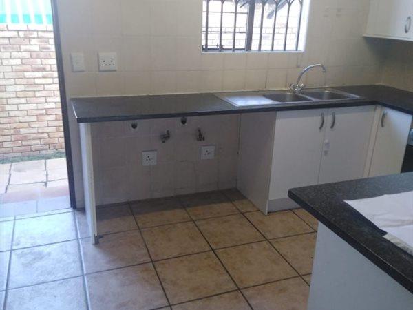 2 Bedroom Property for Sale in North Riding Gauteng