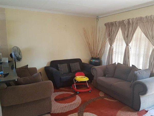 2 Bedroom Property for Sale in North Riding Gauteng