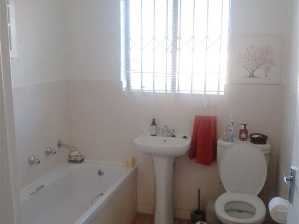 2 Bedroom Property for Sale in North Riding Gauteng