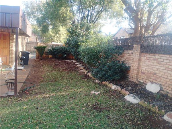 2 Bedroom Property for Sale in North Riding Gauteng