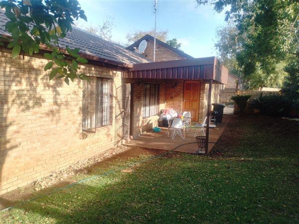 2 Bedroom Property for Sale in North Riding Gauteng