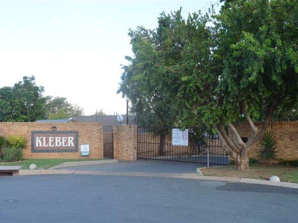 2 Bedroom Property for Sale in North Riding Gauteng