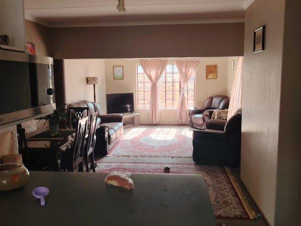 To Let 3 Bedroom Property for Rent in Weltevreden Park Gauteng