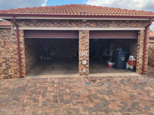 To Let 3 Bedroom Property for Rent in Weltevreden Park Gauteng