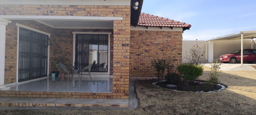 3 Bedroom Property for Sale in Birchleigh North Gauteng