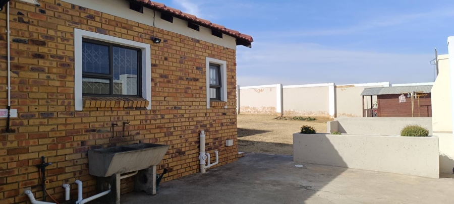 3 Bedroom Property for Sale in Birchleigh North Gauteng