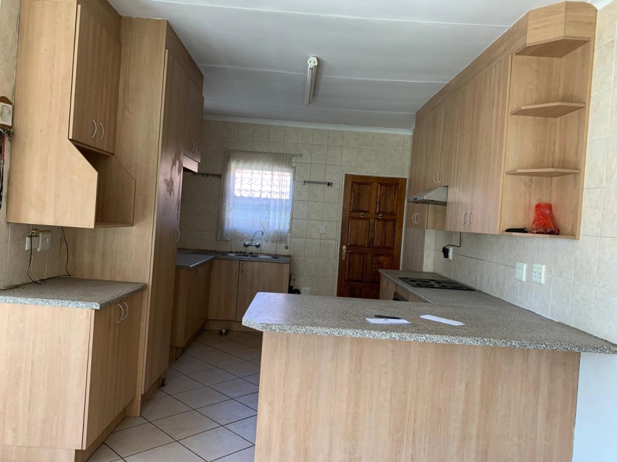 2 Bedroom Property for Sale in Birchleigh Gauteng