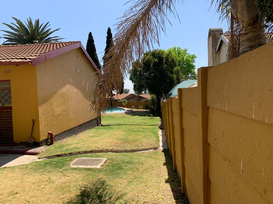 4 Bedroom Property for Sale in Birch Acres Gauteng