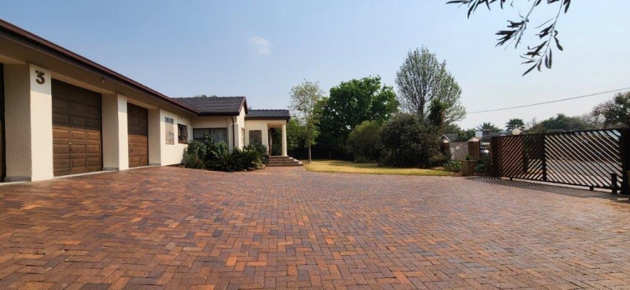 4 Bedroom Property for Sale in Alberante Gauteng