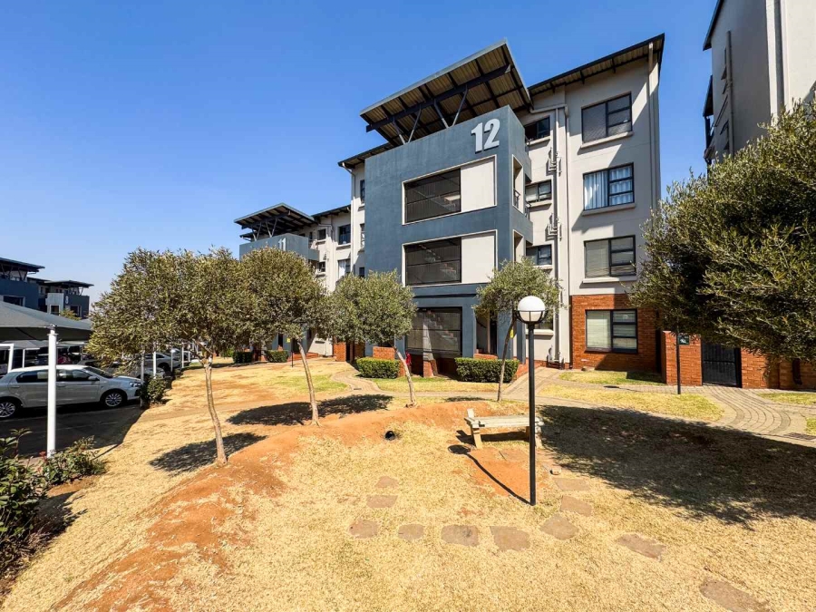 2 Bedroom Property for Sale in Oakdene Gauteng