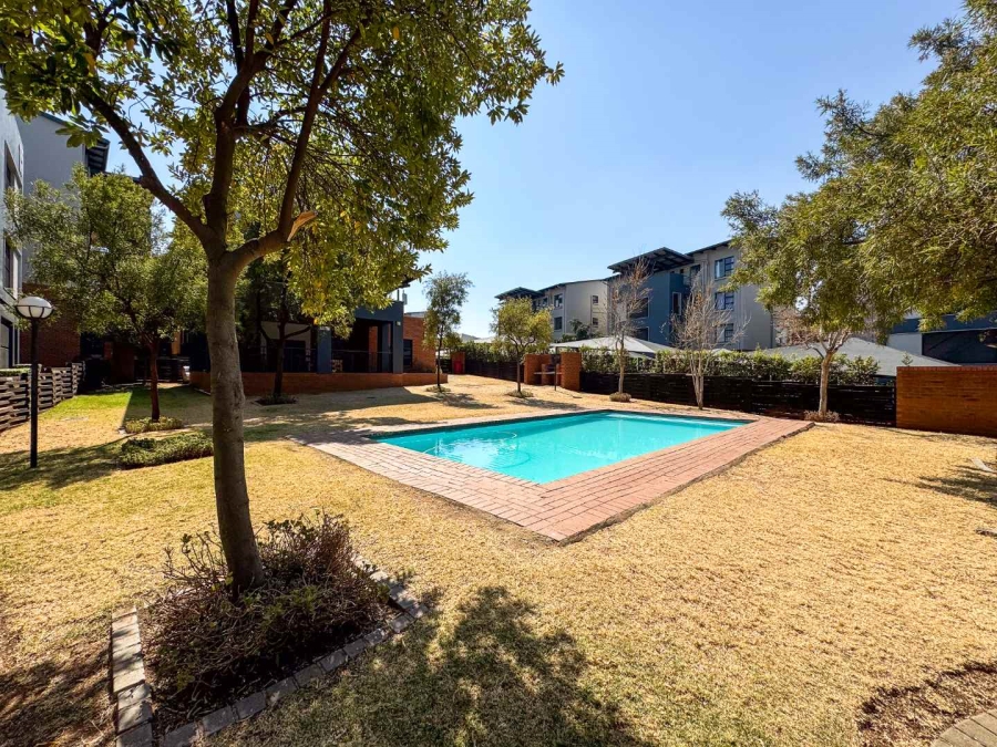 2 Bedroom Property for Sale in Oakdene Gauteng