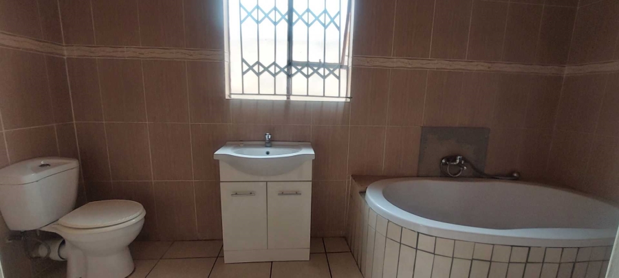 3 Bedroom Property for Sale in Klippoortje Gauteng