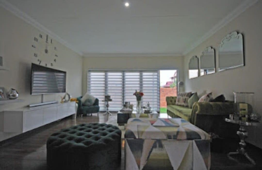 3 Bedroom Property for Sale in New Market Gauteng