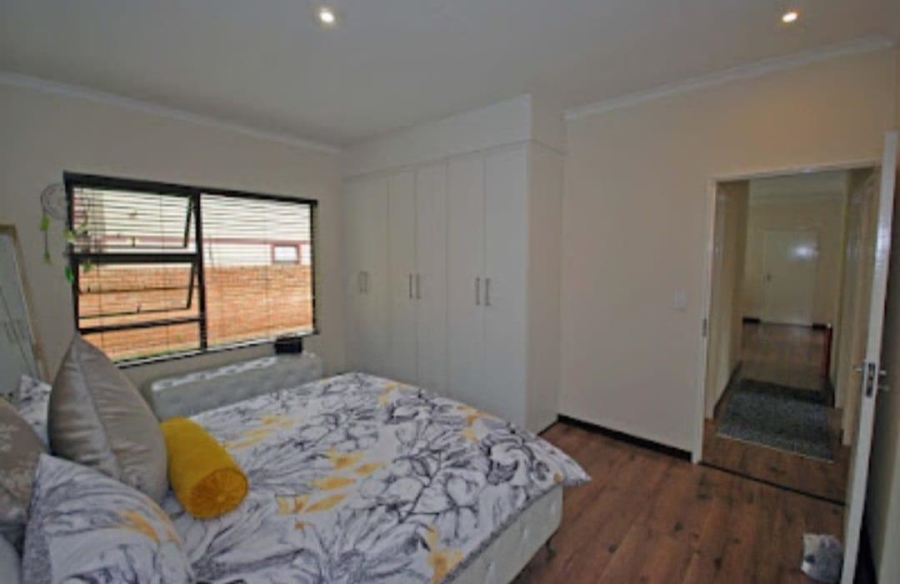 3 Bedroom Property for Sale in New Market Gauteng