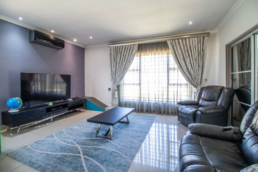 3 Bedroom Property for Sale in Lakefield Gauteng