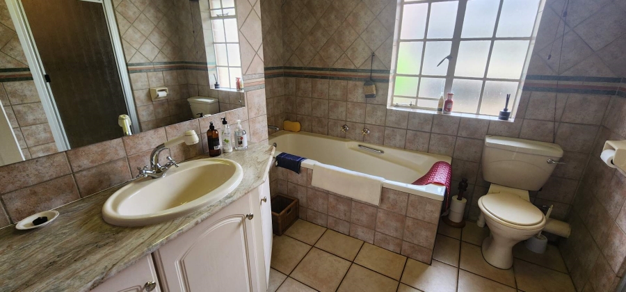 4 Bedroom Property for Sale in Rynfield Gauteng