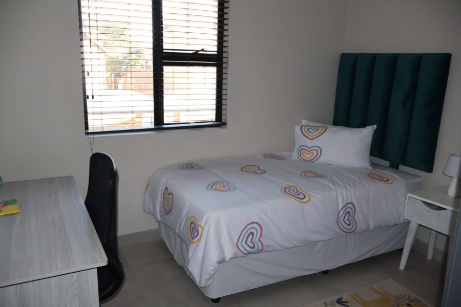 2 Bedroom Property for Sale in Die Hoewes Gauteng