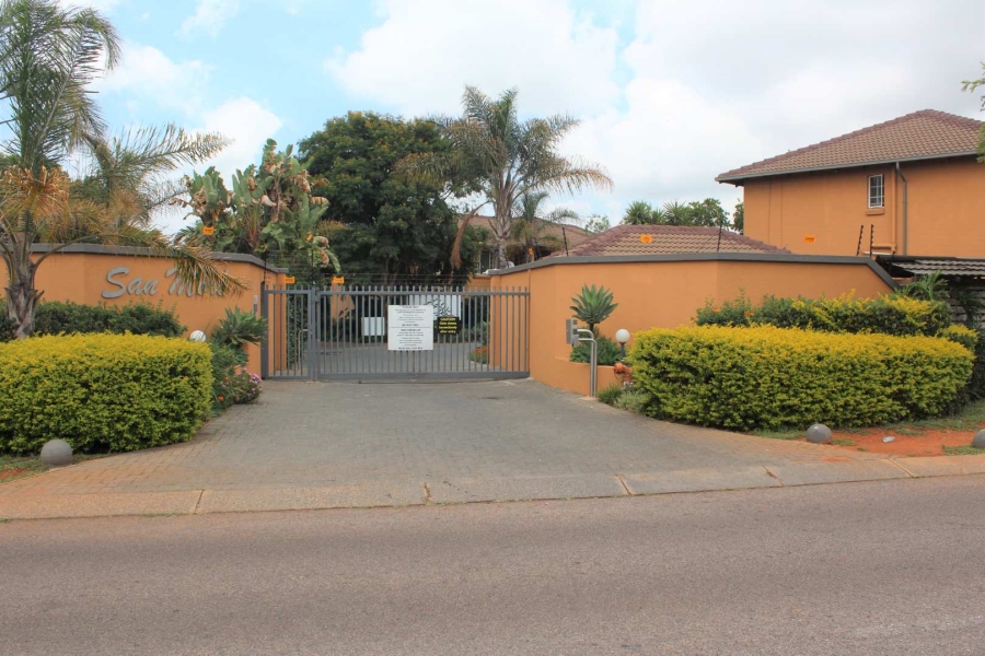 2 Bedroom Property for Sale in Moreleta Park Gauteng