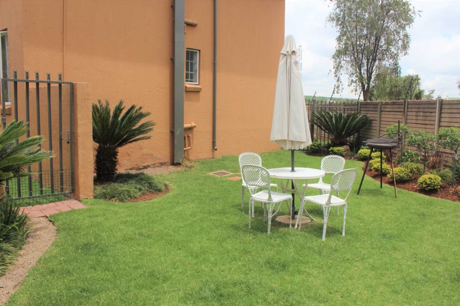 2 Bedroom Property for Sale in Moreleta Park Gauteng