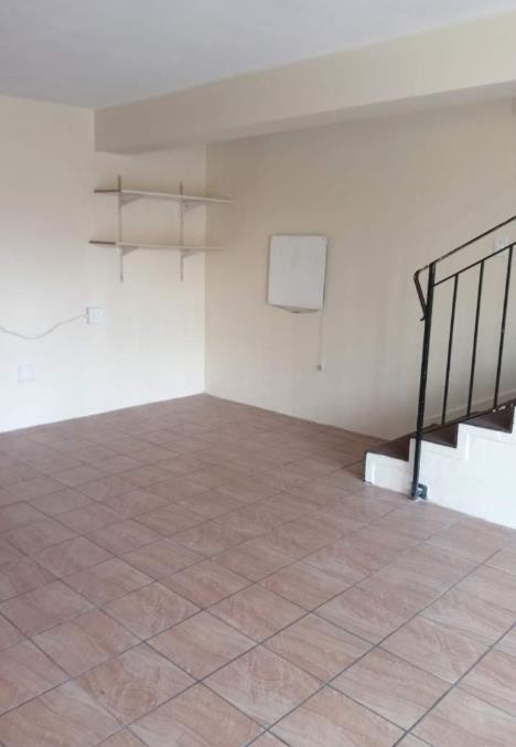 To Let 1 Bedroom Property for Rent in Oaklands Gauteng