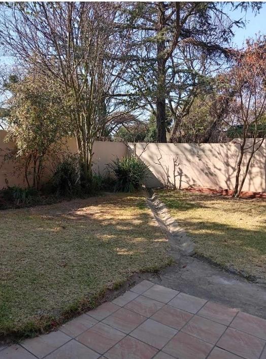 To Let 1 Bedroom Property for Rent in Oaklands Gauteng