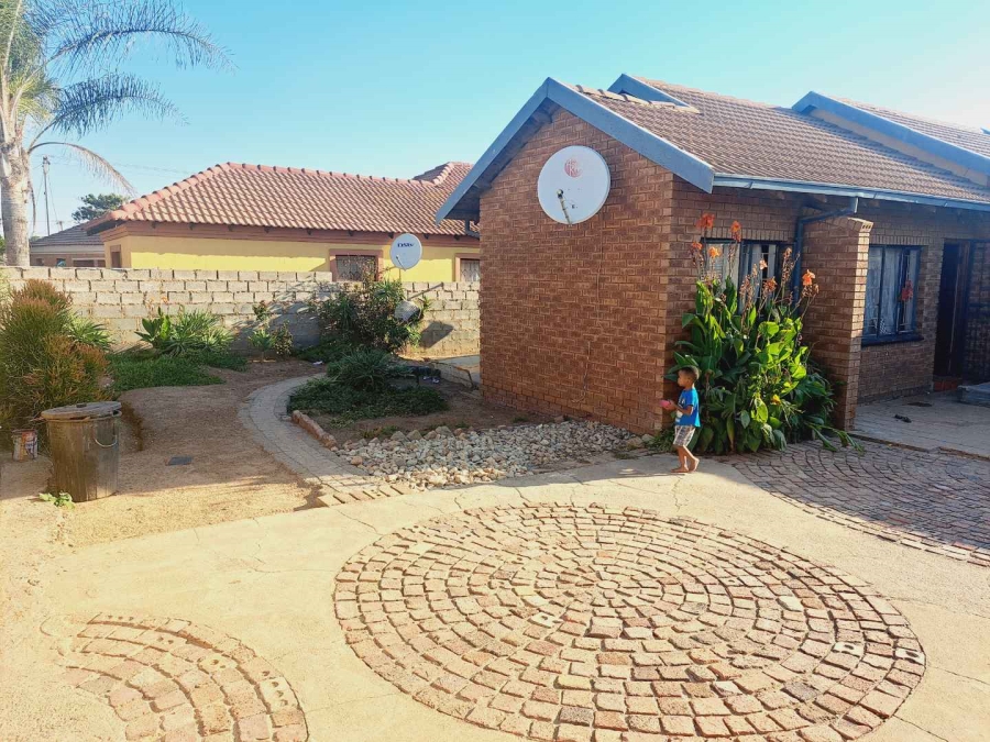 3 Bedroom Property for Sale in Mamelodi Gauteng