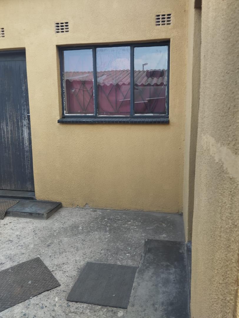 2 Bedroom Property for Sale in Mofolo Gauteng