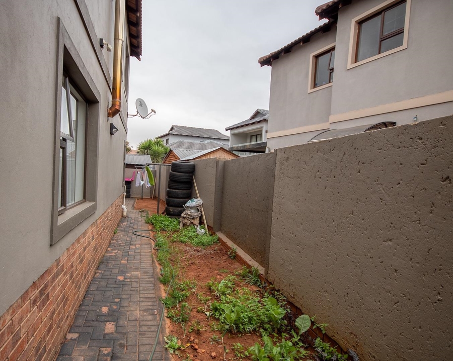 5 Bedroom Property for Sale in Meyersig Lifestyle Estate Gauteng